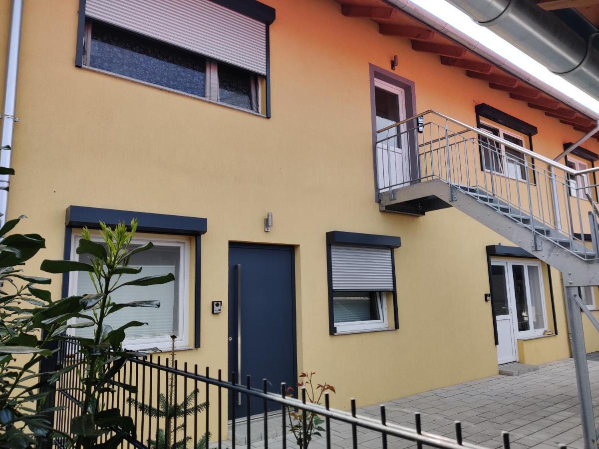 Ebenerdig Mit Terrasse & Garten, Wlan & Parkplatz! Self Check-In & Check-Out! Schwedenofen! Apartment Auggen Exterior photo